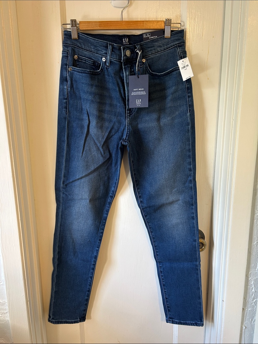 GAP High-Rise Skinny Jeans in Medium Indigo
